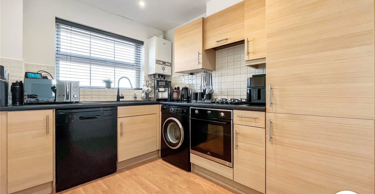 2 bedroom property to rent in Kemsley | Robinson Michael & Jackson