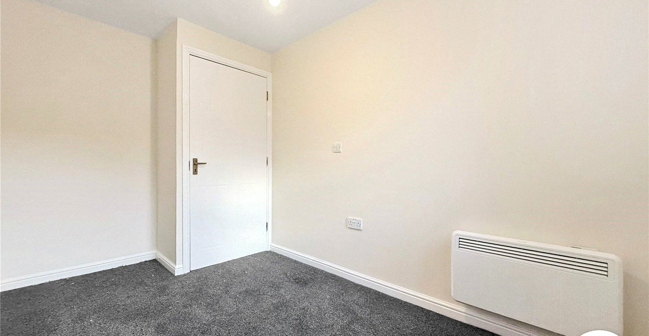 2 bedroom property to rent in Chatham | Robinson Michael & Jackson