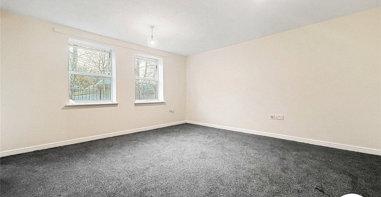 2 bedroom property to rent in Chatham | Robinson Michael & Jackson