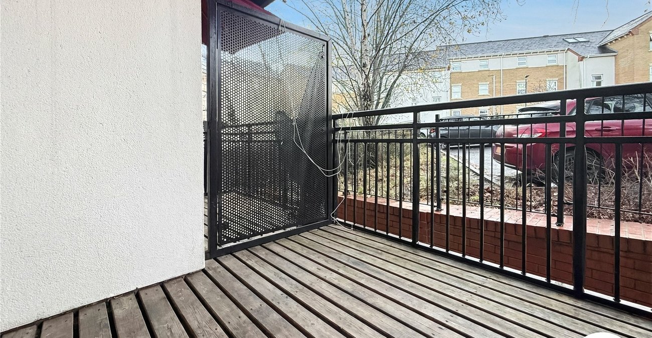 2 bedroom property to rent in Chatham | Robinson Michael & Jackson