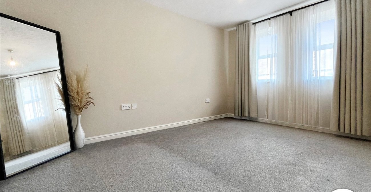 2 bedroom property to rent in Chatham | Robinson Michael & Jackson