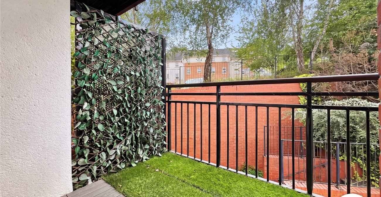 2 bedroom property to rent in Chatham | Robinson Michael & Jackson