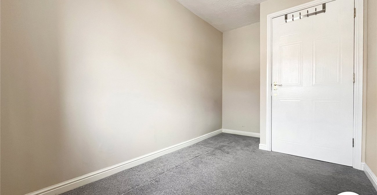 2 bedroom property to rent in Chatham | Robinson Michael & Jackson
