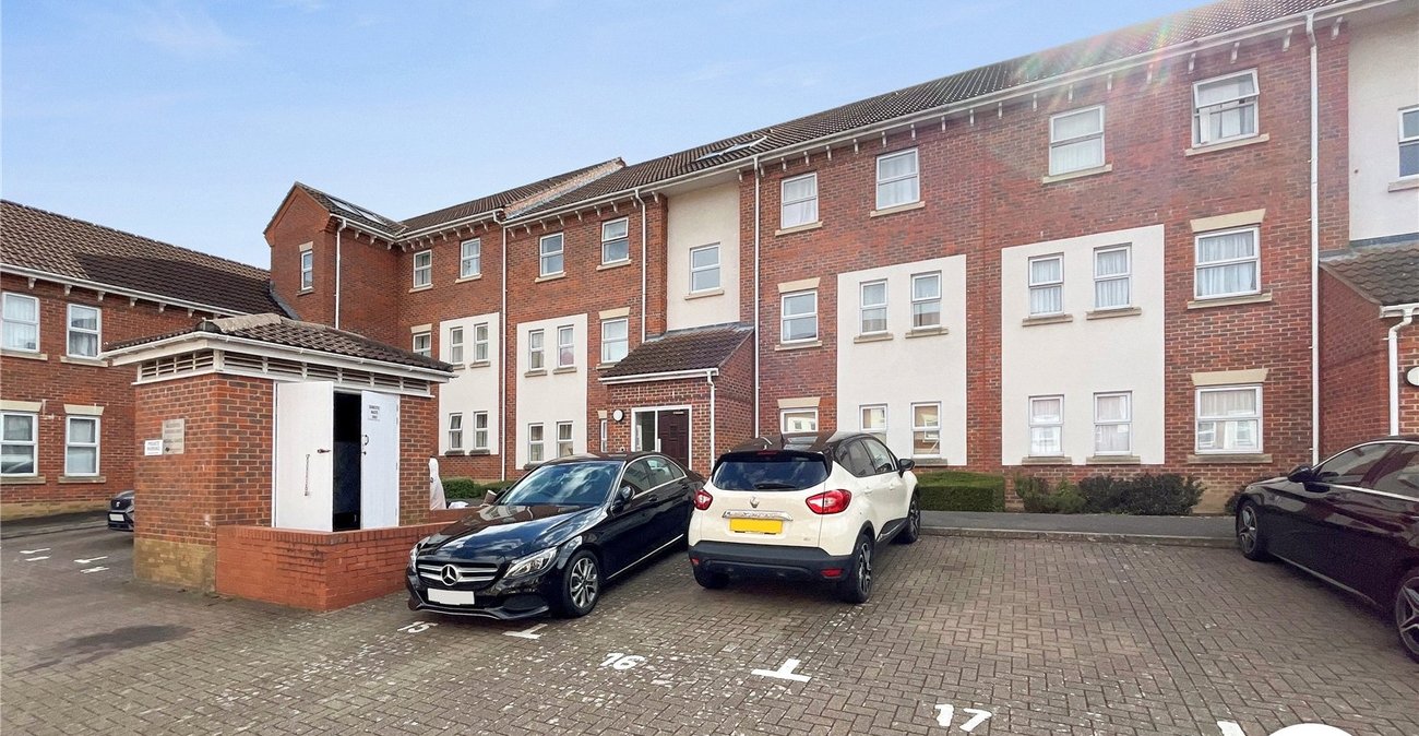 2 bedroom property to rent in Chatham | Robinson Michael & Jackson