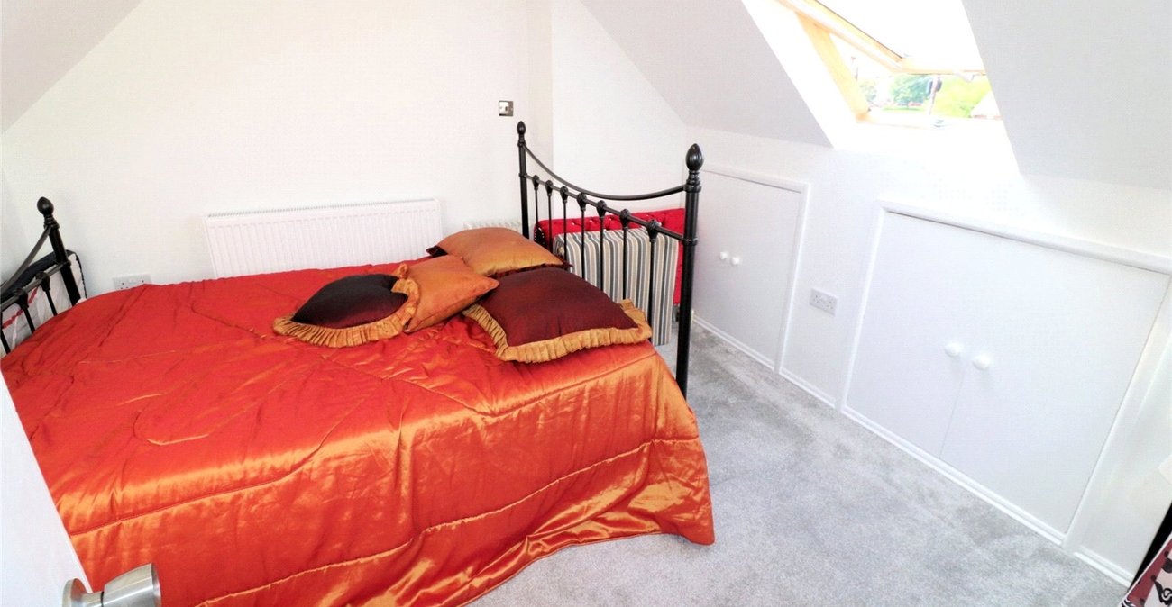 3 bedroom house to rent in Erith | Robinson Jackson