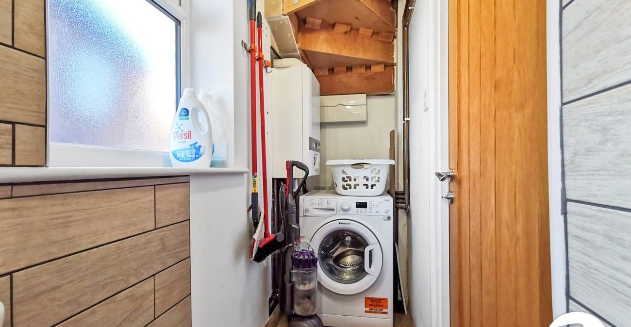 3 bedroom house to rent in Orpington | Robinson Jackson