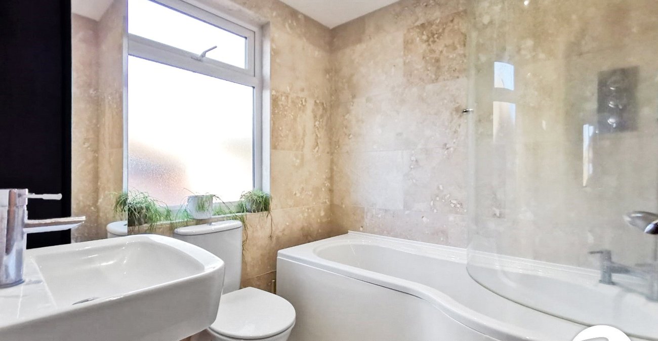 3 bedroom house to rent in Orpington | Robinson Jackson