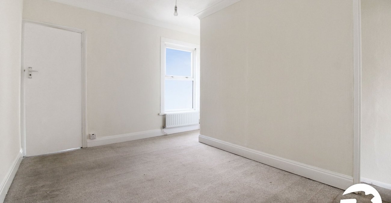 2 bedroom house to rent in Gravesend | Robinson Michael & Jackson