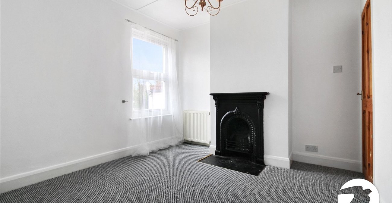 2 bedroom house to rent in Gravesend | Robinson Michael & Jackson