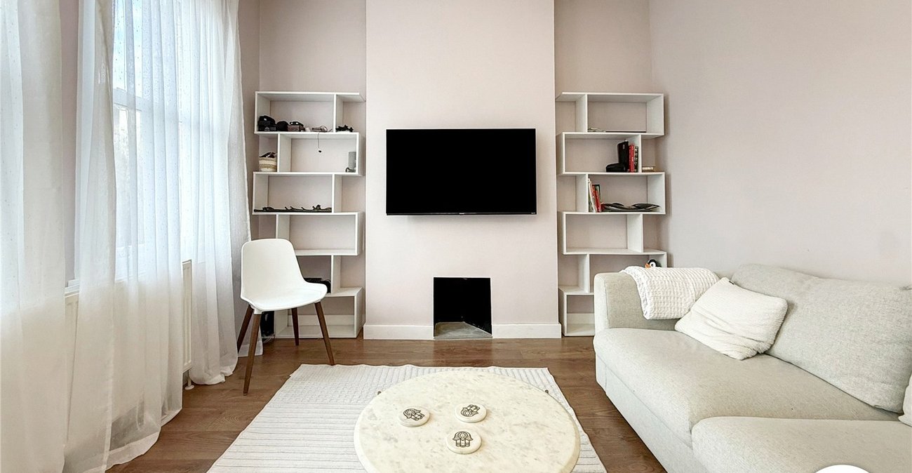 1 bedroom property to rent in London | Robinson Jackson