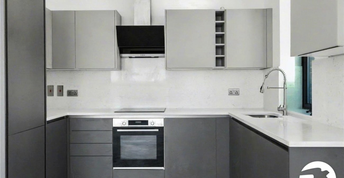 2 bedroom property to rent in 2 Knoll Rise | Robinson Jackson