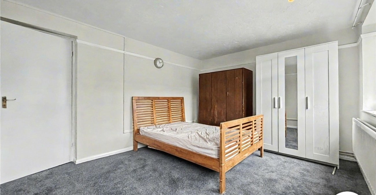 2 bedroom property to rent in Gillingham | Robinson Michael & Jackson