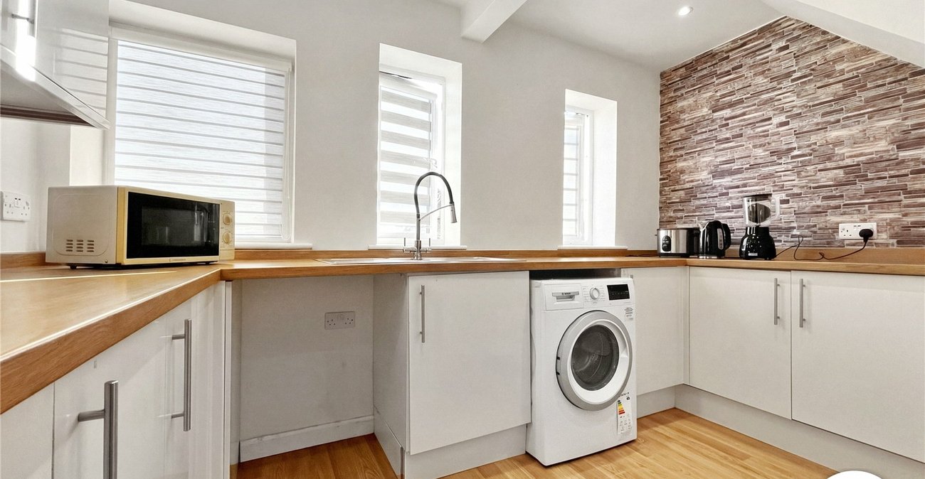 3 bedroom house to rent in Sittingbourne | Robinson Michael & Jackson