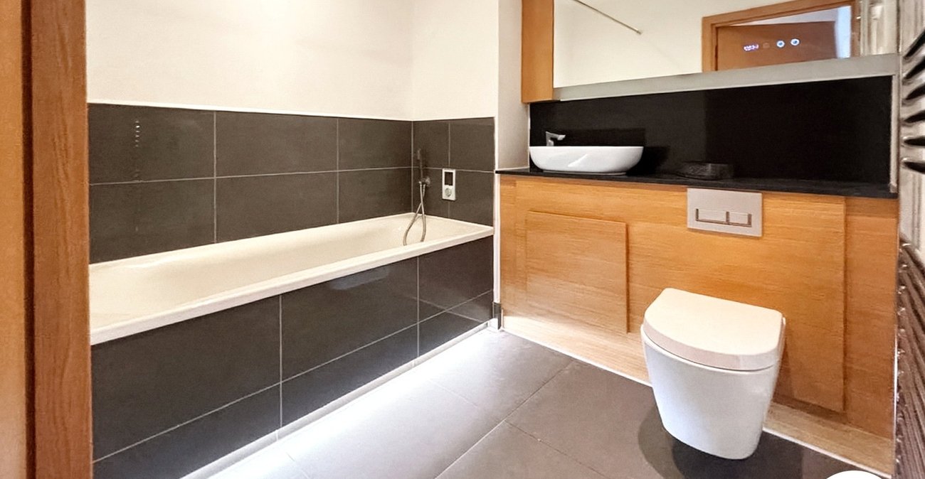 2 bedroom property to rent in Dartford | Robinson Jackson