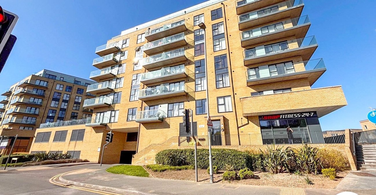 2 bedroom property to rent in Dartford | Robinson Jackson