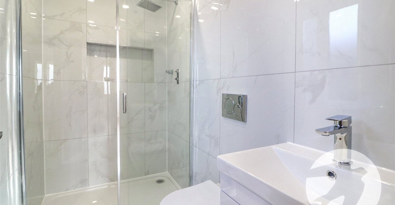 2 bedroom bungalow to rent in Erith | Robinson Jackson