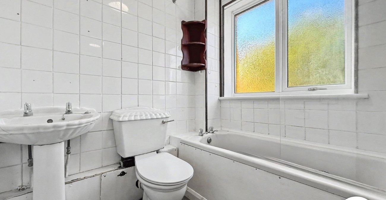 3 bedroom house to rent in Sittingbourne | Robinson Michael & Jackson