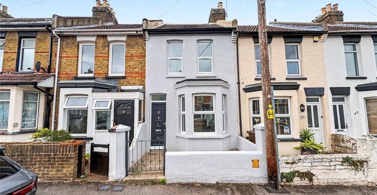 3 bedroom house to rent in Gillingham | Robinson Michael & Jackson