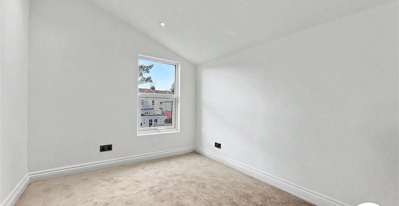 3 bedroom house to rent in Gillingham | Robinson Michael & Jackson