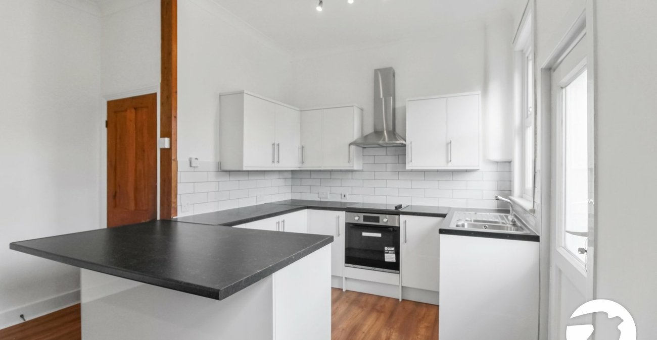 3 bedroom house to rent in Catford | Robinson Jackson