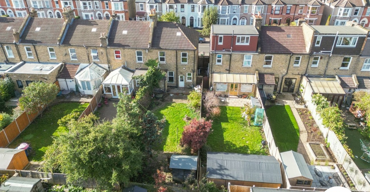 3 bedroom house to rent in Catford | Robinson Jackson