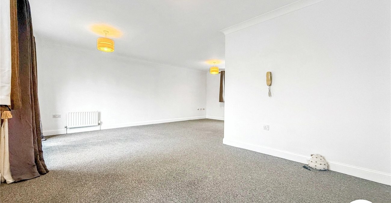 2 bedroom property to rent in Iwade | Robinson Michael & Jackson