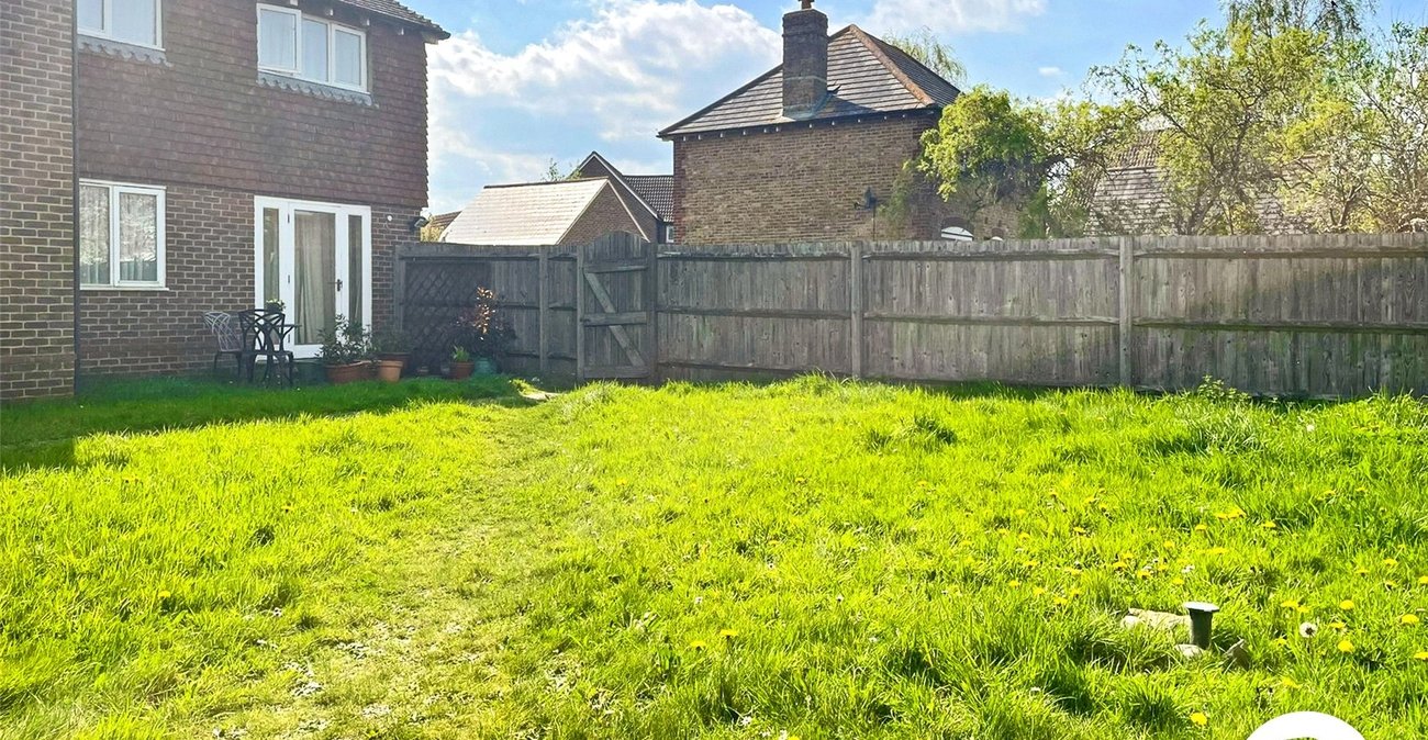 2 bedroom property to rent in Iwade | Robinson Michael & Jackson