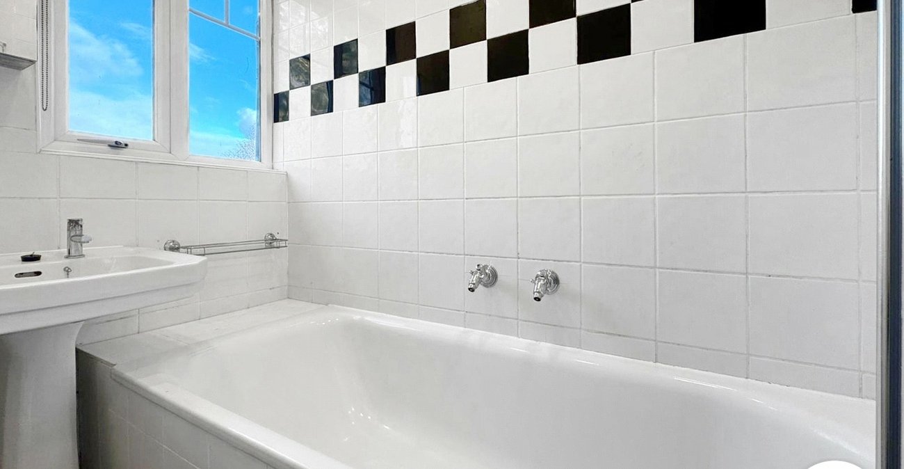 3 bedroom house to rent in London | 