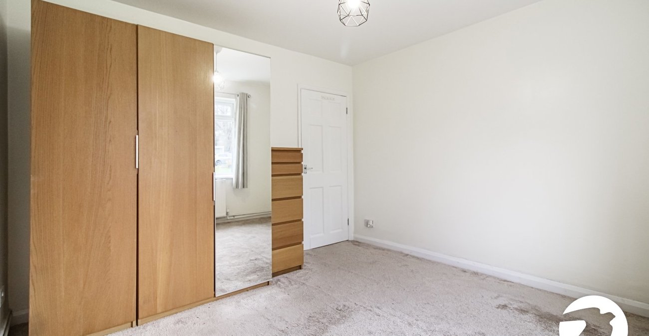 2 bedroom property to rent in Elmers End Road | Robinson Jackson