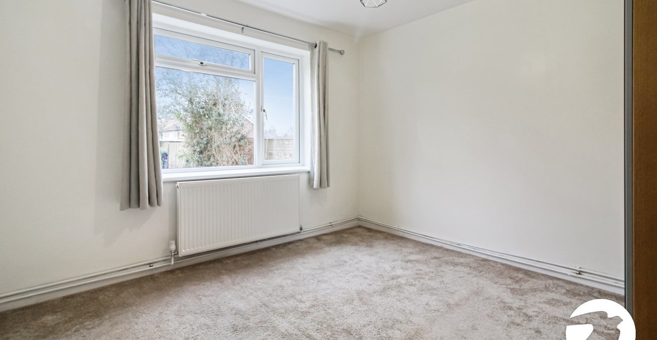 2 bedroom property to rent in Elmers End Road | Robinson Jackson