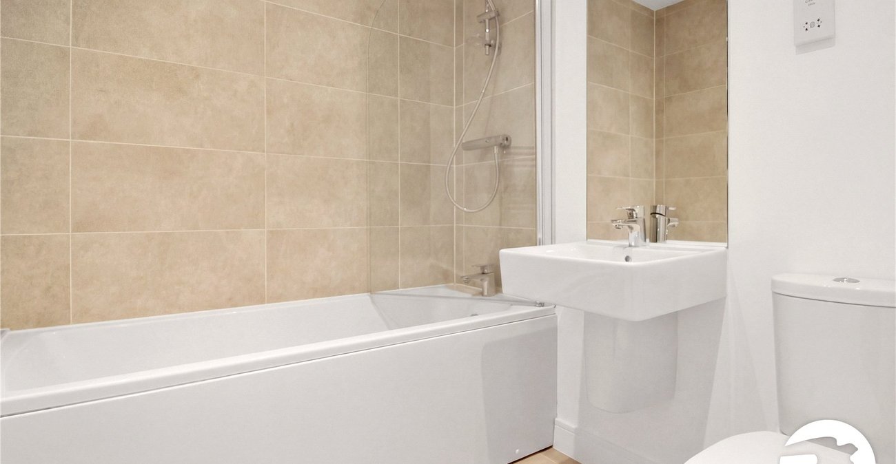 2 bedroom property to rent in Weldon | Robinson Michael & Jackson