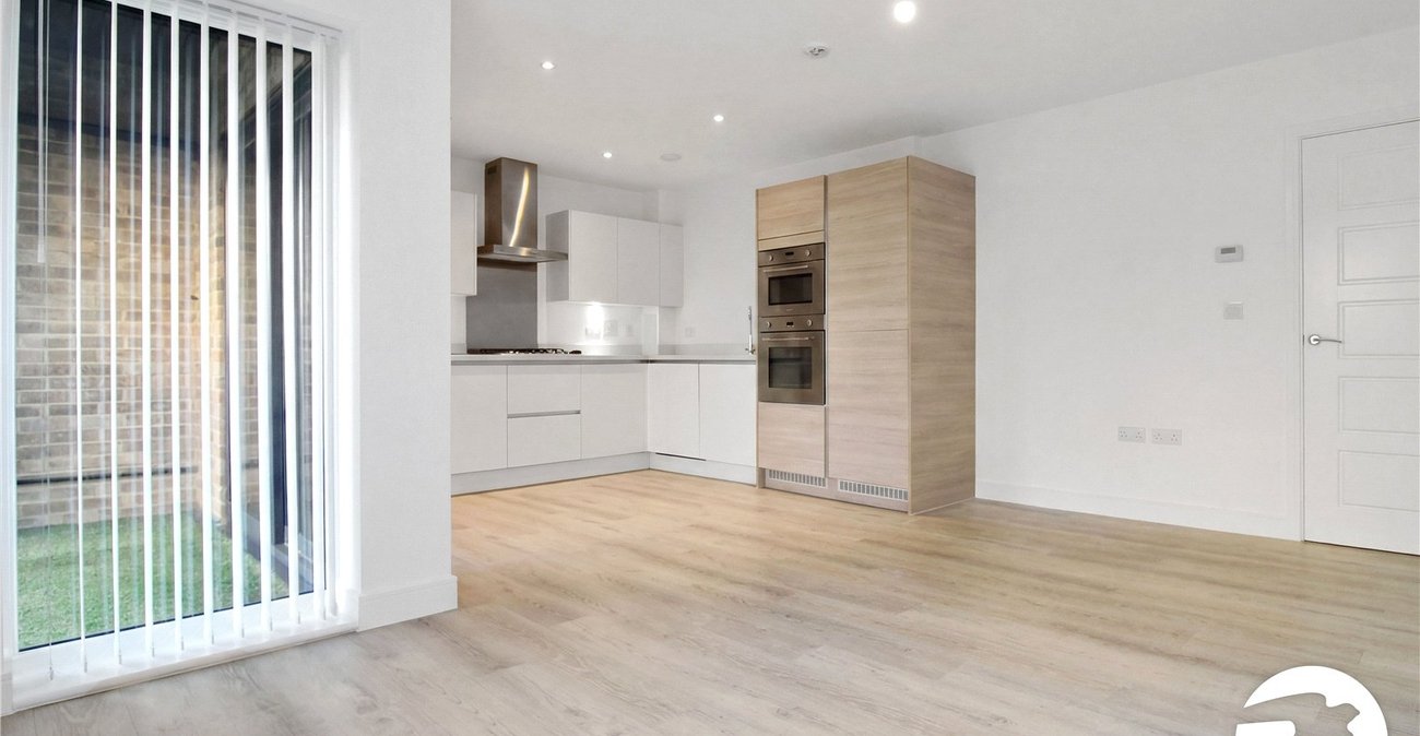 2 bedroom property to rent in Weldon | Robinson Michael & Jackson