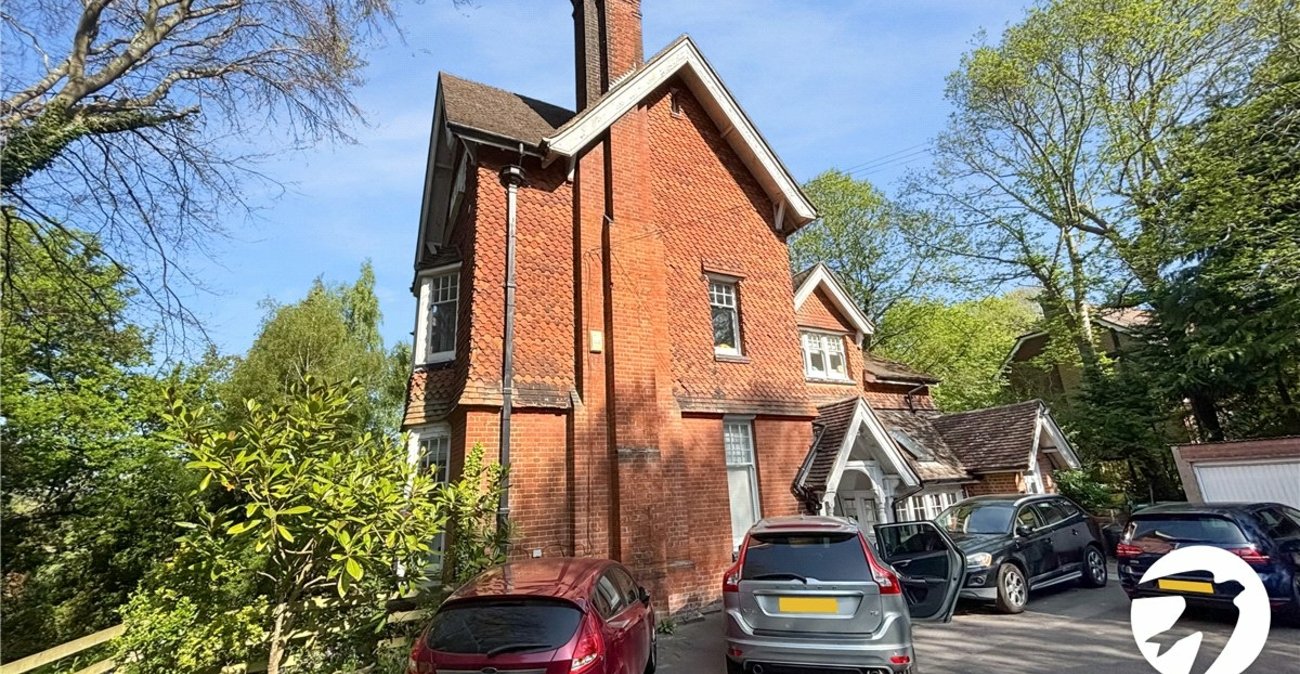4 bedroom property to rent in Sevenoaks | Robinson Jackson
