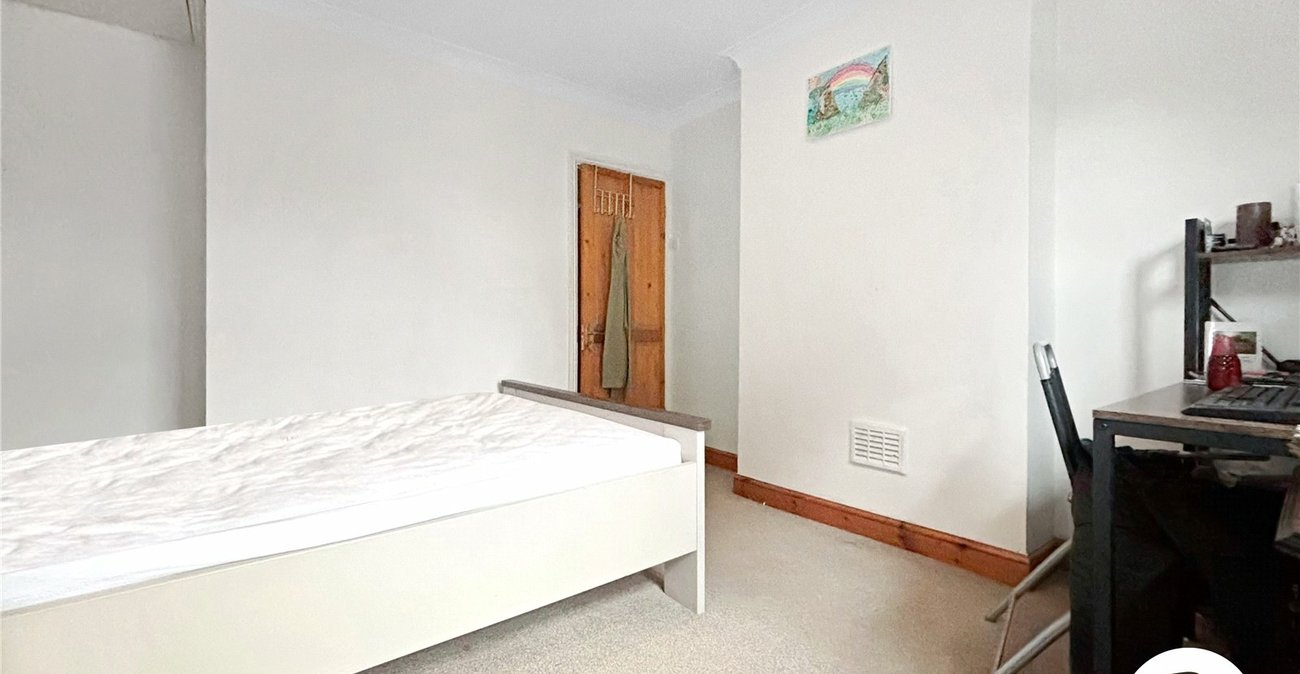 2 bedroom house to rent in Dartford | Robinson Jackson