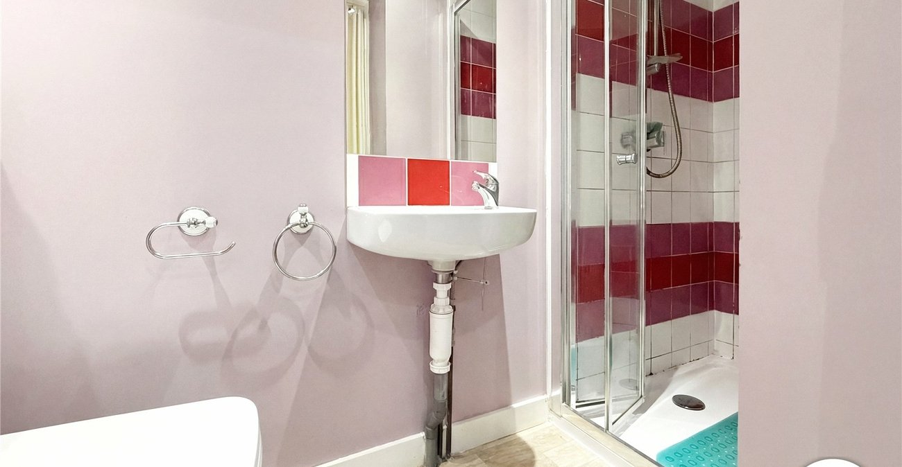 4 bedroom house to rent in Downswood | Robinson Michael & Jackson