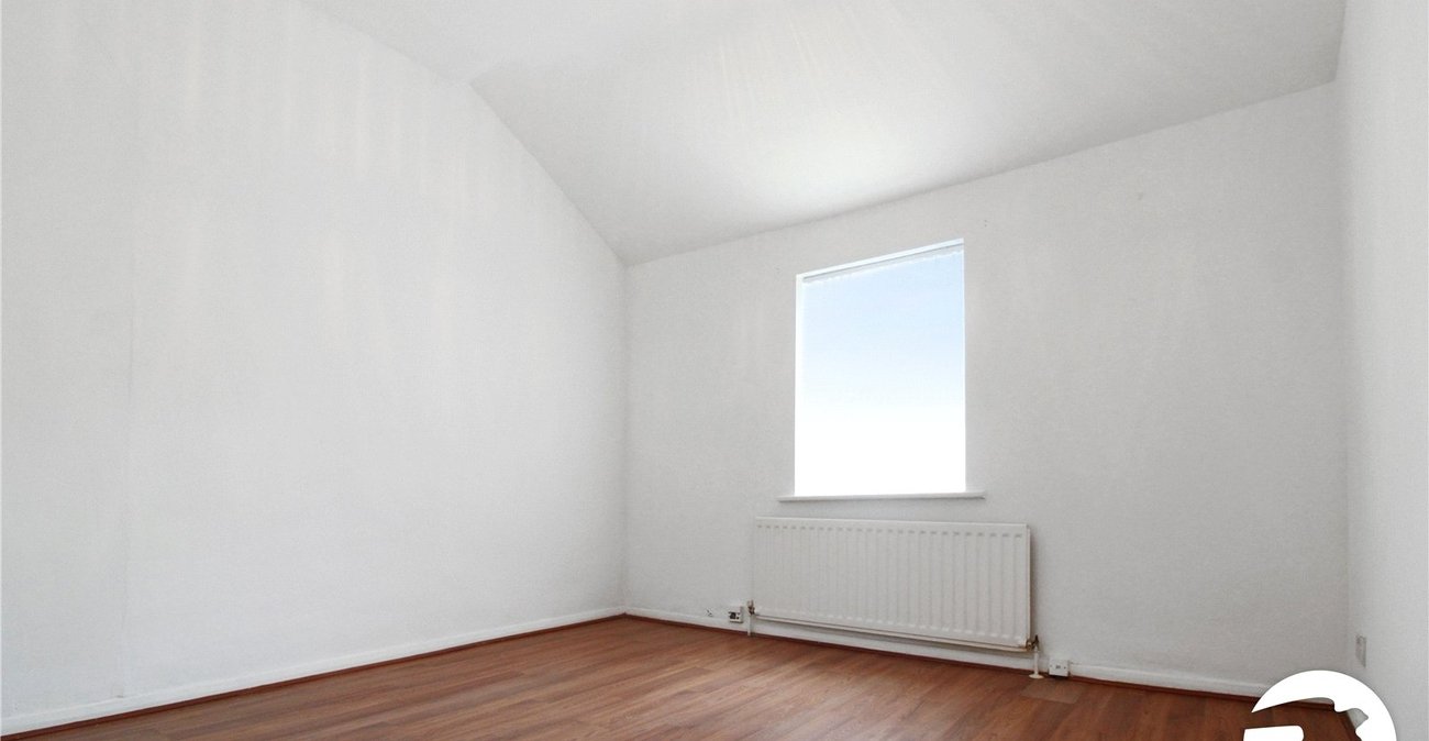 2 bedroom house to rent in Northfleet | Robinson Michael & Jackson