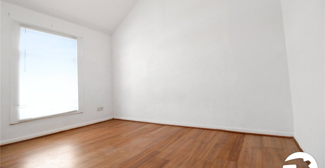2 bedroom house to rent in Northfleet | Robinson Michael & Jackson