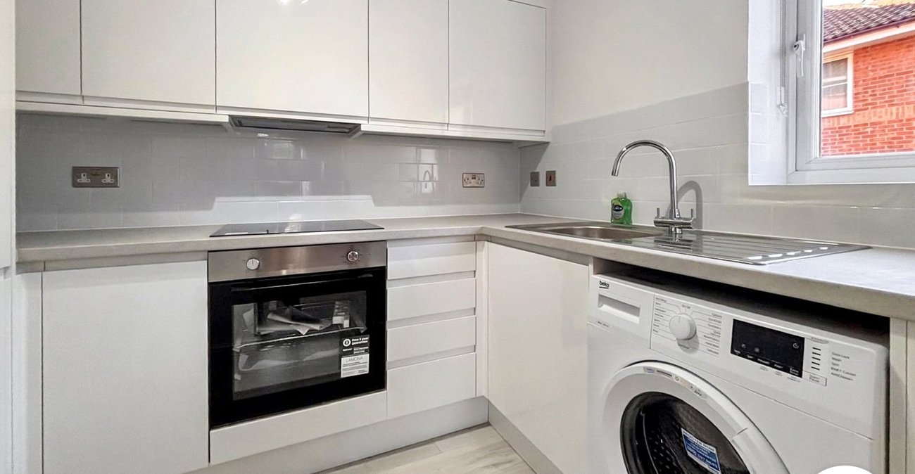 1 bedroom property to rent in Erith | Robinson Jackson