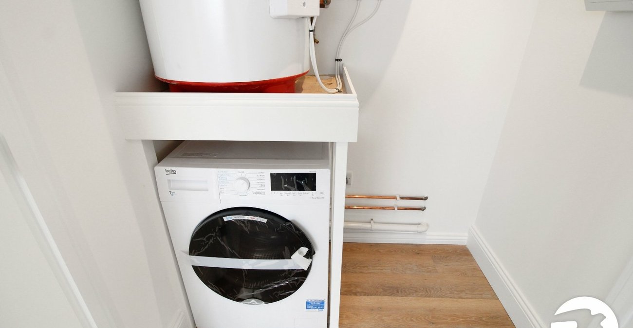 1 bedroom property to rent in Gravesend | Robinson Michael & Jackson
