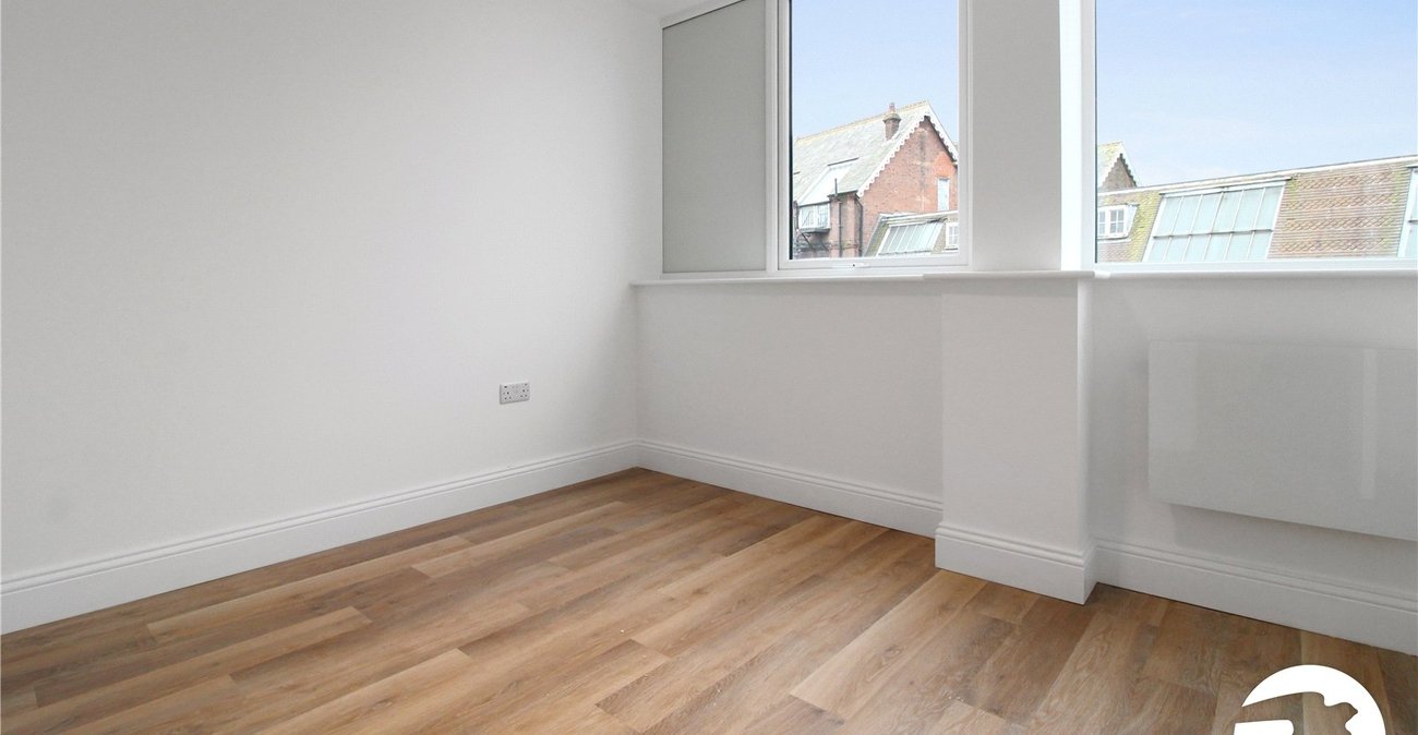 2 bedroom property to rent in Gravesend | Robinson Michael & Jackson