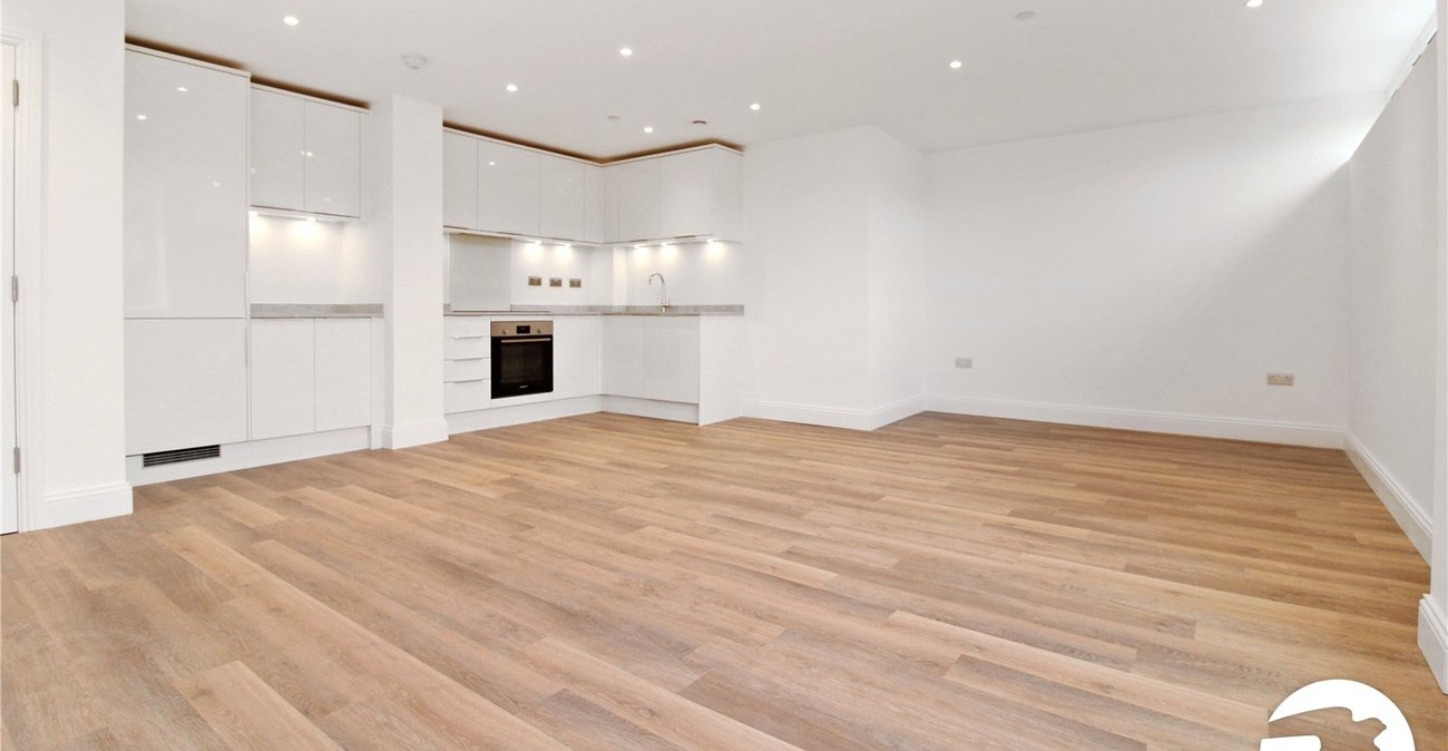 2 bedroom property to rent in Gravesend | Robinson Michael & Jackson