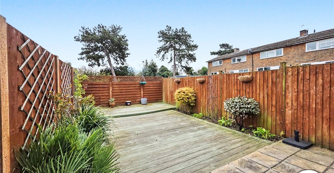 4 bedroom property to rent in London | Robinson Jackson