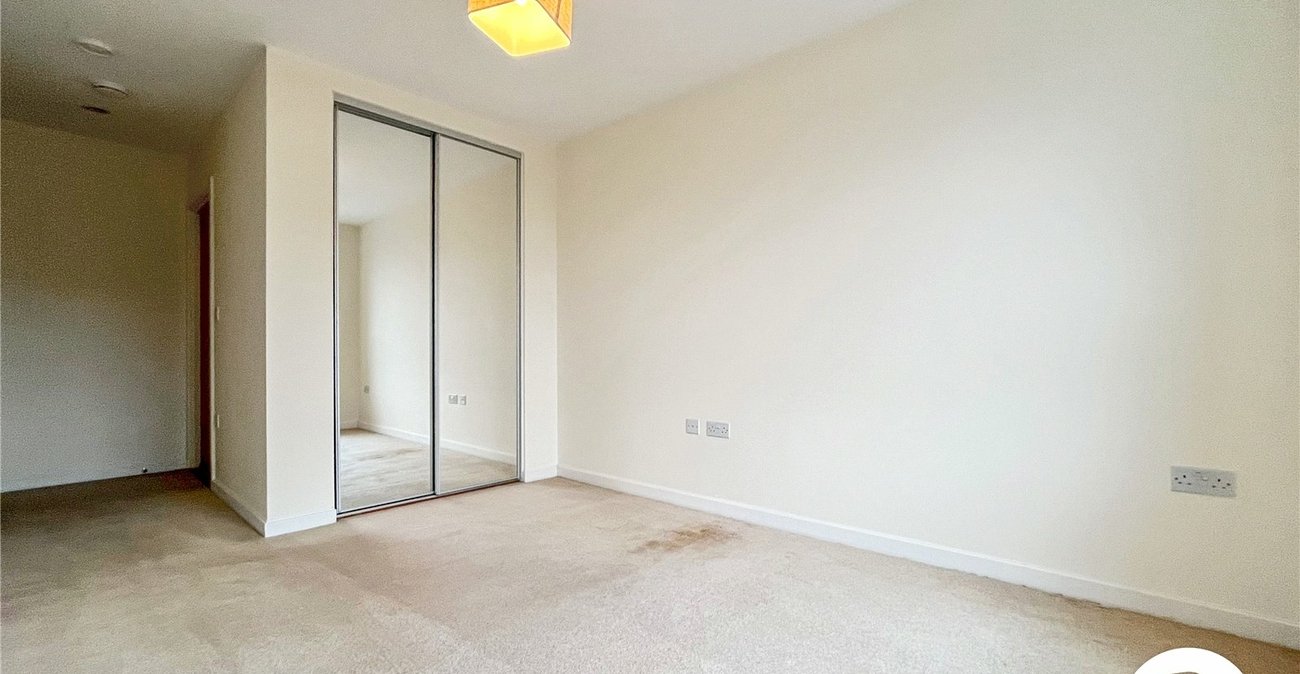 2 bedroom property to rent in Gillingham | Robinson Michael & Jackson