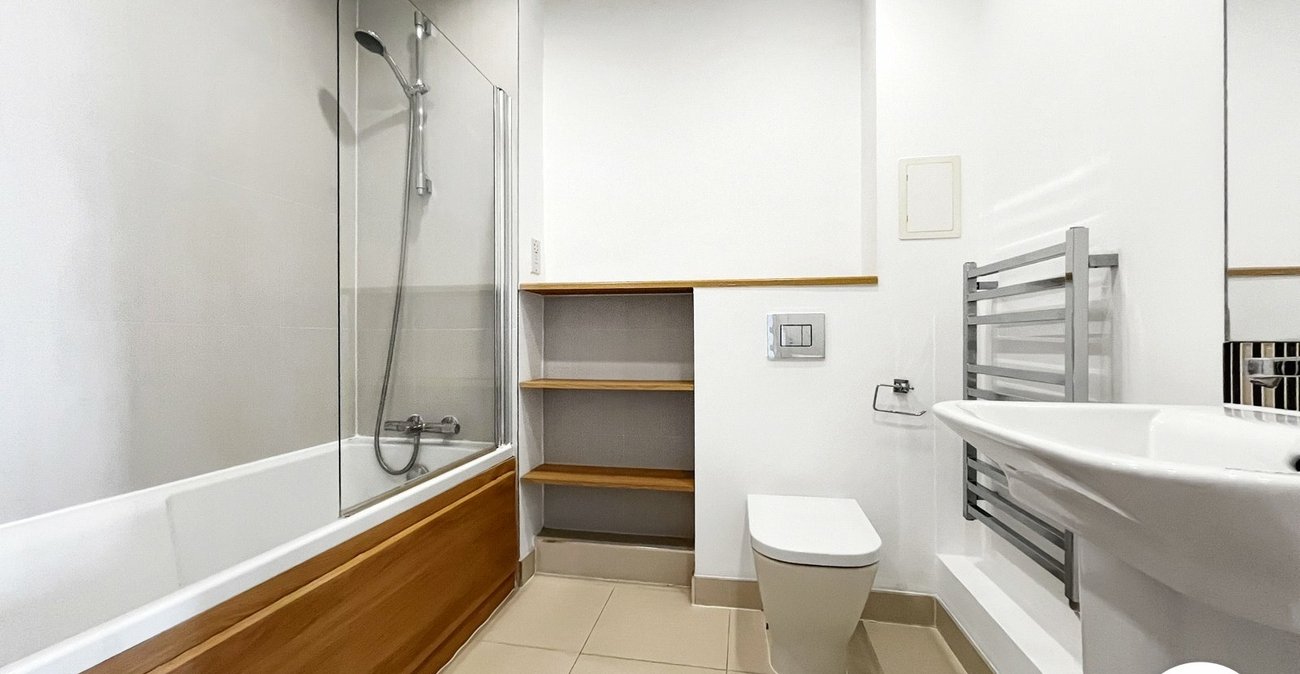 1 bedroom property to rent in Gillingham | Robinson Michael & Jackson