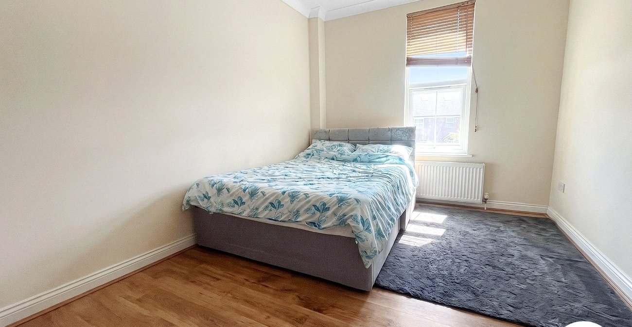 2 bedroom property to rent in Bexley | Robinson Jackson
