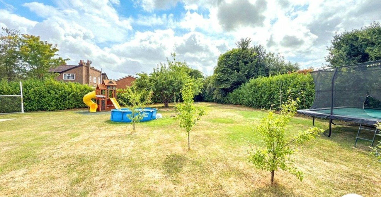 5 bedroom house to rent in Crockenhill | Robinson Jackson