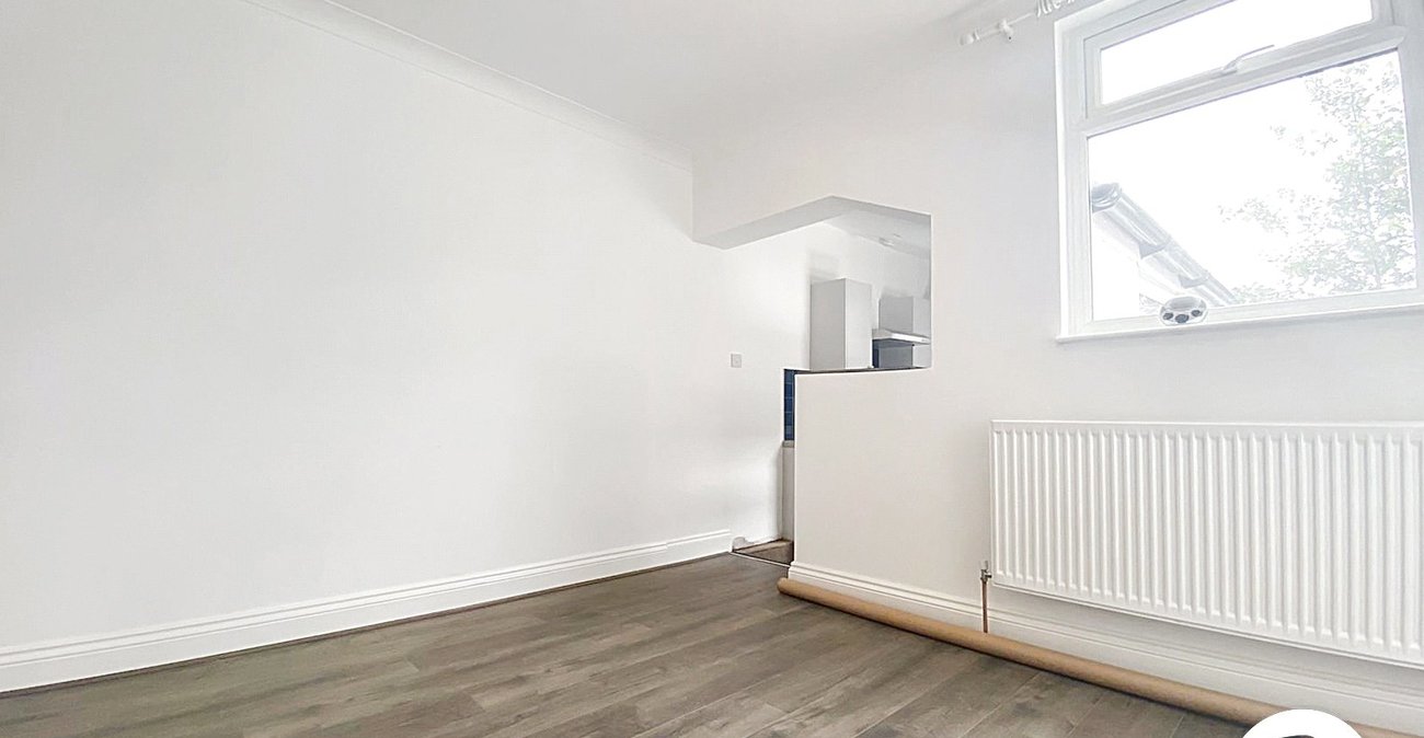 2 bedroom house to rent in Gillingham | Robinson Michael & Jackson