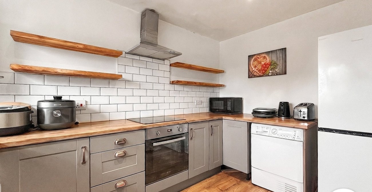 2 bedroom property to rent in Bexley | Robinson Jackson