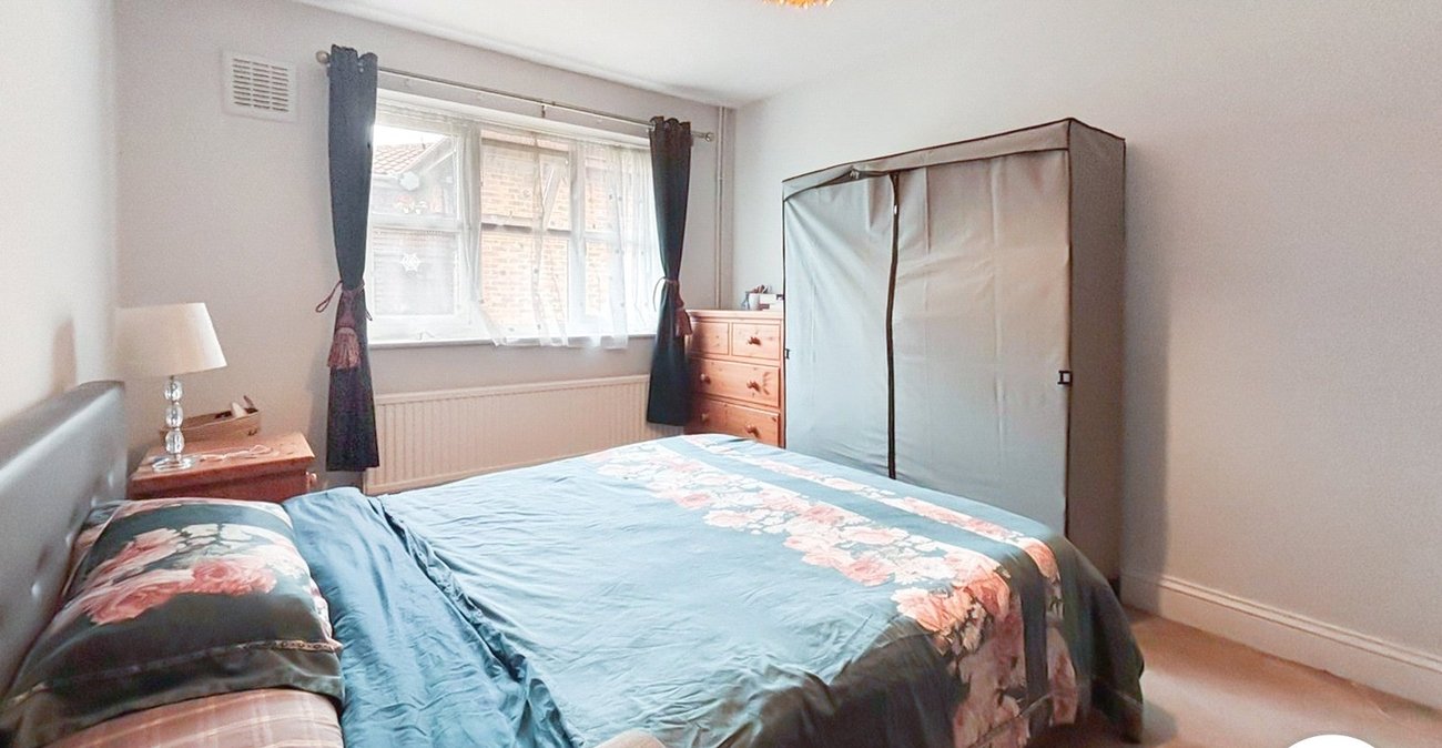 2 bedroom property to rent in Bexley | Robinson Jackson