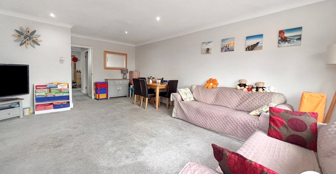 2 bedroom property to rent in Bexley | Robinson Jackson
